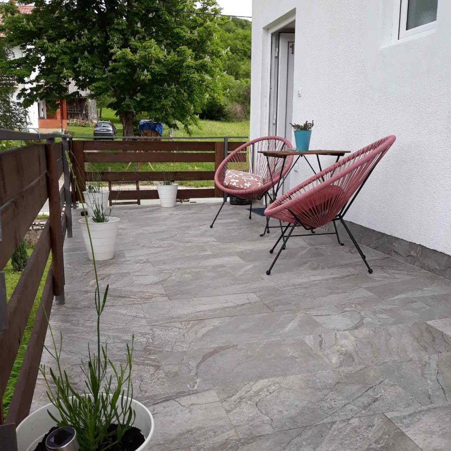 Plitvice Valley Apartments Licko Petrovo Selo Εξωτερικό φωτογραφία