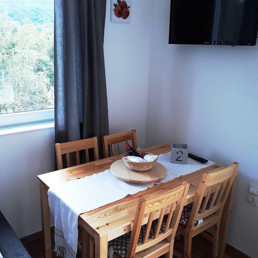 Plitvice Valley Apartments Licko Petrovo Selo Εξωτερικό φωτογραφία