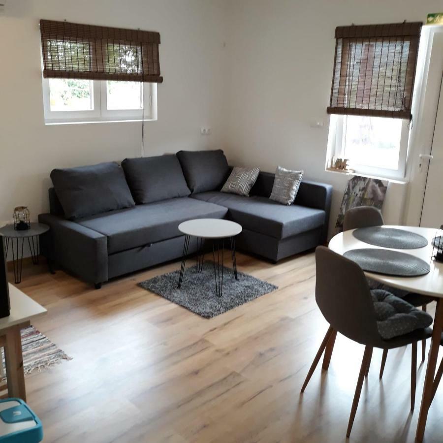 Plitvice Valley Apartments Licko Petrovo Selo Εξωτερικό φωτογραφία