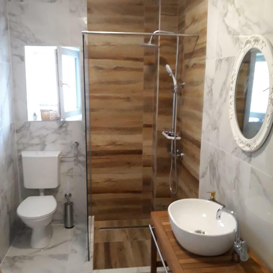Plitvice Valley Apartments Licko Petrovo Selo Εξωτερικό φωτογραφία